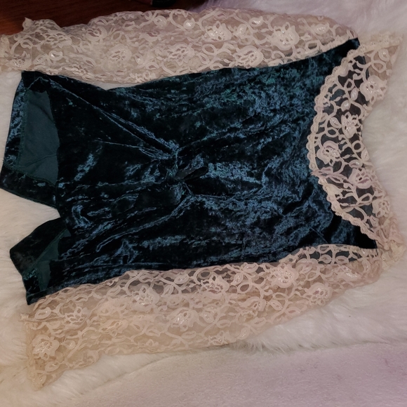 Vintage lace velvet green 80s button blouse - Picture 2 of 12